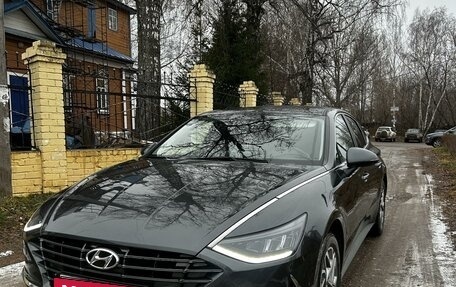 Hyundai Sonata VIII, 2020 год, 2 300 000 рублей, 2 фотография