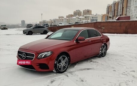 Mercedes-Benz E-Класс, 2019 год, 4 650 000 рублей, 24 фотография