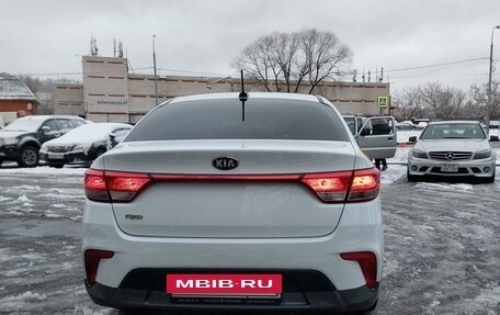 KIA Rio IV, 2018 год, 1 358 000 рублей, 9 фотография