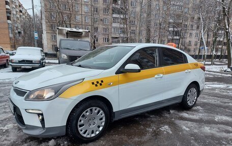 KIA Rio IV, 2018 год, 1 358 000 рублей, 13 фотография