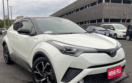 Toyota C-HR I рестайлинг, 2019 год, 1 600 000 рублей, 1 фотография