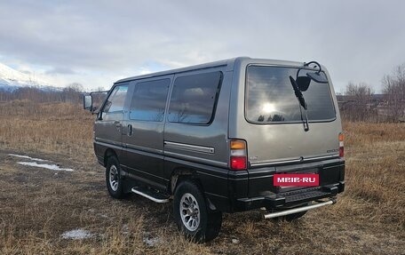 Mitsubishi Delica III, 1993 год, 530 000 рублей, 4 фотография