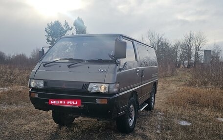 Mitsubishi Delica III, 1993 год, 530 000 рублей, 2 фотография