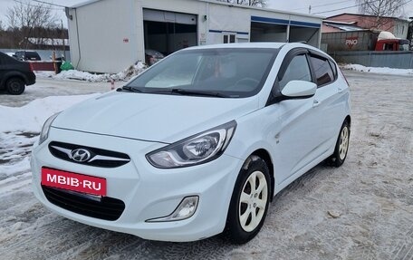 Hyundai Solaris II рестайлинг, 2014 год, 930 000 рублей, 3 фотография