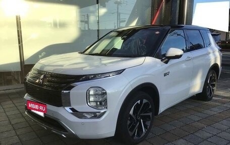 Mitsubishi Outlander, 2021 год, 3 040 000 рублей, 2 фотография