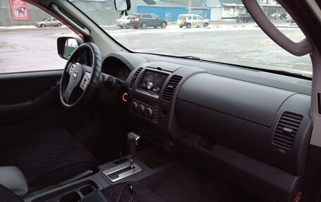 Nissan Navara (Frontier), 2008 год, 950 000 рублей, 13 фотография