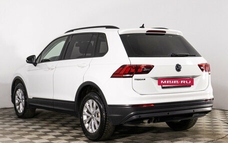 Volkswagen Tiguan II, 2018 год, 2 369 000 рублей, 7 фотография