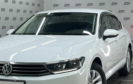 Volkswagen Passat B8 рестайлинг, 2015 год, 2 163 000 рублей, 23 фотография