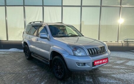 Toyota Land Cruiser Prado 120 рестайлинг, 2007 год, 2 490 000 рублей, 7 фотография