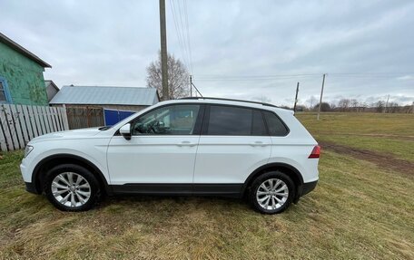 Volkswagen Tiguan II, 2017 год, 2 100 000 рублей, 6 фотография