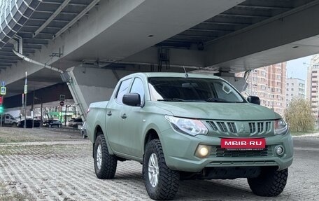 Mitsubishi L200 IV рестайлинг, 2018 год, 1 990 000 рублей, 4 фотография