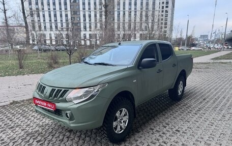 Mitsubishi L200 IV рестайлинг, 2018 год, 1 990 000 рублей, 27 фотография