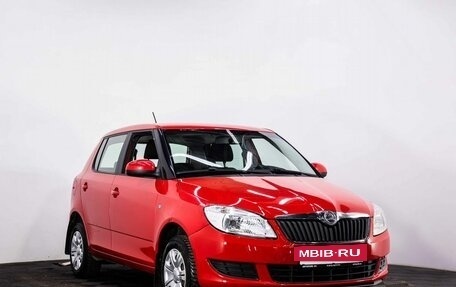 Skoda Fabia II, 2013 год, 695 000 рублей, 3 фотография