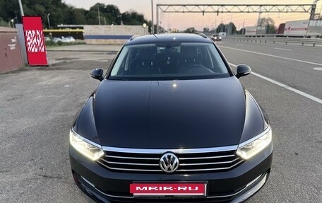 Volkswagen Passat B8 рестайлинг, 2019 год, 2 050 000 рублей, 3 фотография