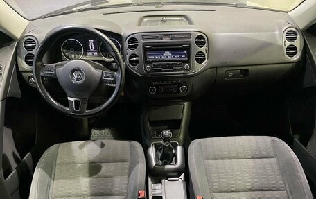 Volkswagen Tiguan I, 2012 год, 1 019 000 рублей, 10 фотография