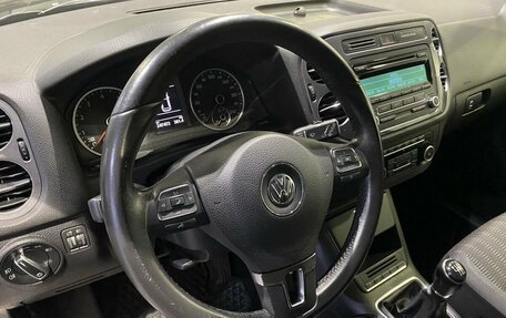 Volkswagen Tiguan I, 2012 год, 1 019 000 рублей, 14 фотография