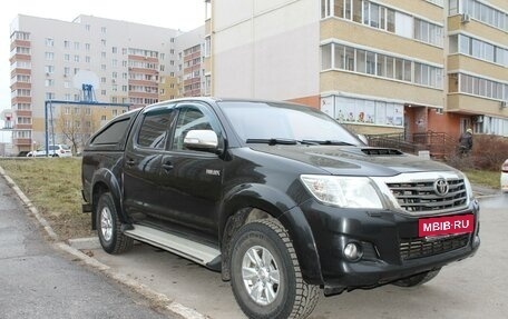 Toyota Hilux VII, 2013 год, 2 230 000 рублей, 4 фотография