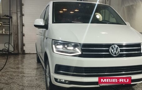 Volkswagen Caravelle T6 рестайлинг, 2018 год, 3 600 000 рублей, 9 фотография