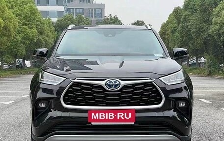 Toyota Highlander, 2021 год, 4 700 000 рублей, 2 фотография