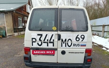 Volkswagen Transporter T4, 2001 год, 540 000 рублей, 2 фотография