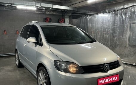 Volkswagen Golf Plus II, 2011 год, 750 000 рублей, 1 фотография