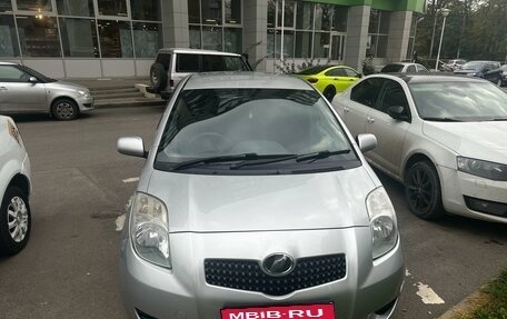 Toyota Vitz, 2005 год, 610 000 рублей, 1 фотография