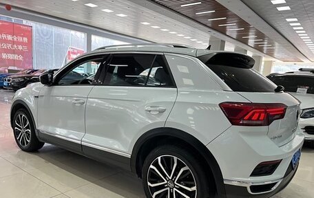 Volkswagen T-Roc I, 2021 год, 1 770 000 рублей, 4 фотография