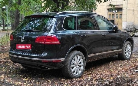 Volkswagen Touareg III, 2015 год, 2 390 000 рублей, 5 фотография