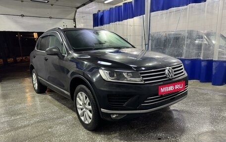 Volkswagen Touareg III, 2015 год, 2 390 000 рублей, 10 фотография