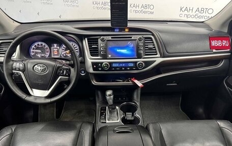 Toyota Highlander III, 2014 год, 3 281 000 рублей, 10 фотография