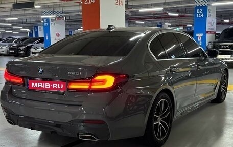 BMW 5 серия, 2021 год, 5 300 000 рублей, 5 фотография