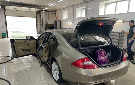 Mercedes-Benz CLS, 2009 год, 1 150 000 рублей, 4 фотография