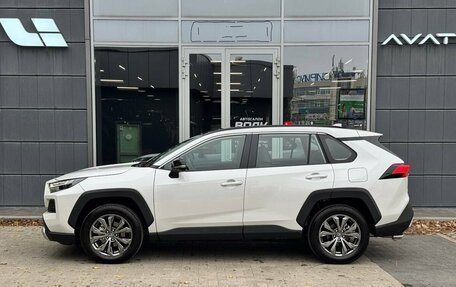 Toyota RAV4, 2024 год, 4 650 000 рублей, 4 фотография