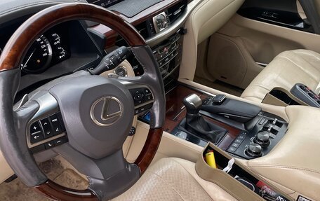 Lexus LX III, 2017 год, 7 500 000 рублей, 11 фотография