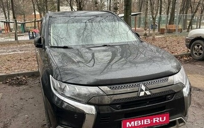 Mitsubishi Outlander III рестайлинг 3, 2021 год, 3 090 000 рублей, 1 фотография