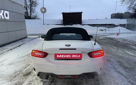 Fiat 124 Spider I, 2017 год, 2 800 000 рублей, 3 фотография