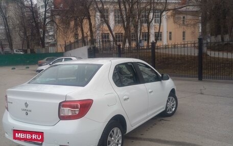 Renault Logan II, 2015 год, 700 000 рублей, 3 фотография