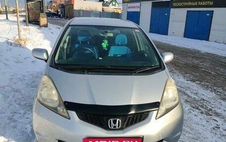 Honda Fit III, 2010 год, 890 000 рублей, 2 фотография