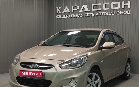 Hyundai Solaris II рестайлинг, 2011 год, 860 000 рублей, 1 фотография