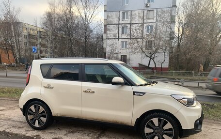 KIA Soul II рестайлинг, 2019 год, 1 800 000 рублей, 2 фотография