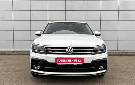 Volkswagen Tiguan II, 2020 год, 3 300 000 рублей, 3 фотография