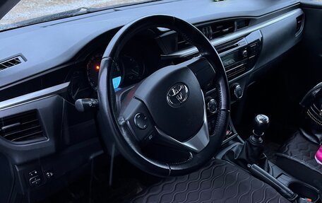 Toyota Corolla, 2015 год, 1 600 000 рублей, 10 фотография