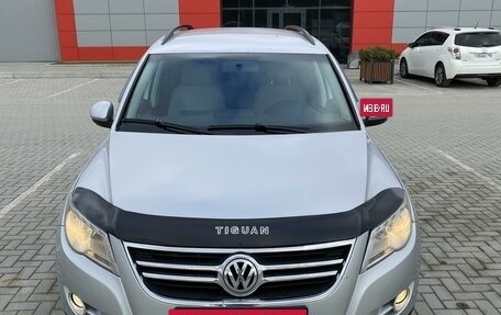 Volkswagen Tiguan I, 2010 год, 780 000 рублей, 2 фотография