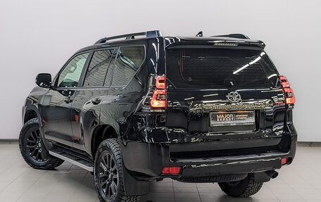 Toyota Land Cruiser Prado 150 рестайлинг 2, 2021 год, 6 950 000 рублей, 7 фотография