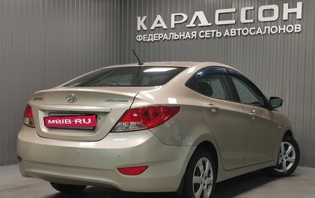 Hyundai Solaris II рестайлинг, 2011 год, 860 000 рублей, 2 фотография