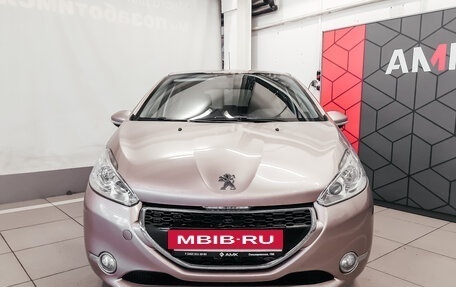 Peugeot 208 II, 2013 год, 699 350 рублей, 3 фотография