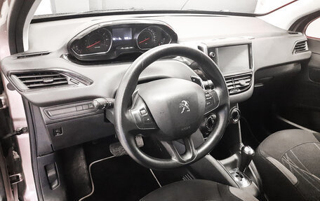 Peugeot 208 II, 2013 год, 699 350 рублей, 12 фотография