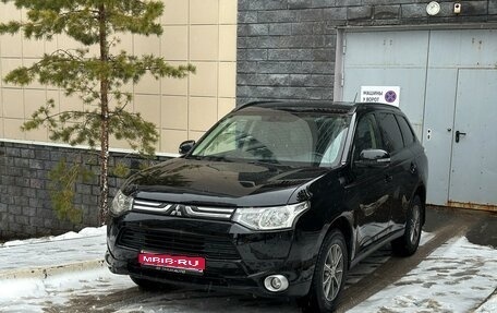 Mitsubishi Outlander III рестайлинг 3, 2012 год, 1 799 999 рублей, 1 фотография