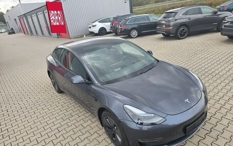 Tesla Model 3 I, 2022 год, 6 910 000 рублей, 4 фотография