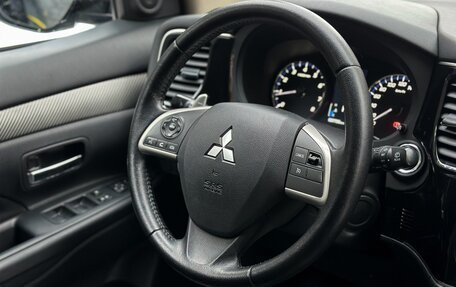 Mitsubishi Outlander III рестайлинг 3, 2012 год, 1 799 999 рублей, 18 фотография